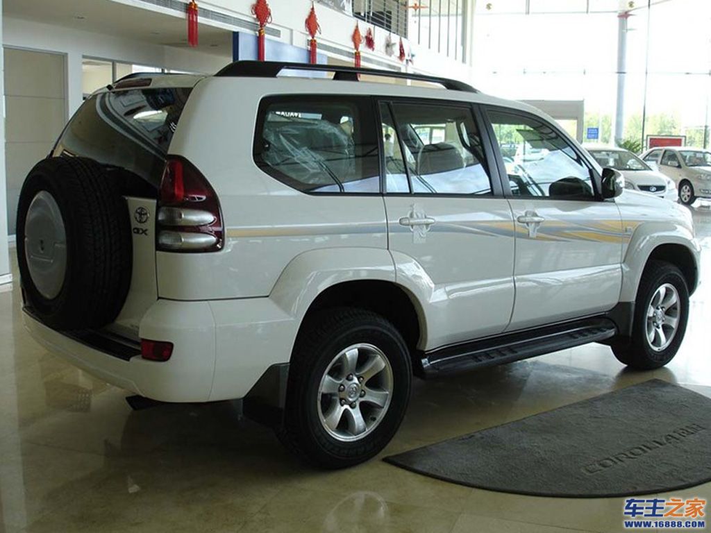 普拉多白色 普拉多