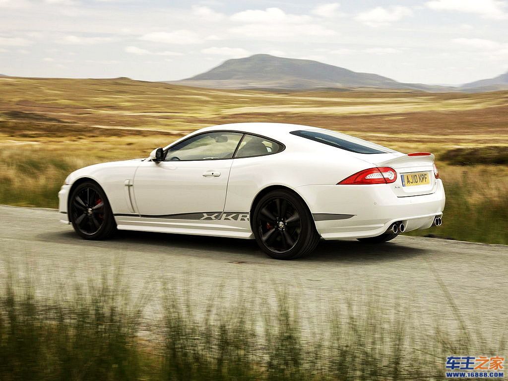  XKR