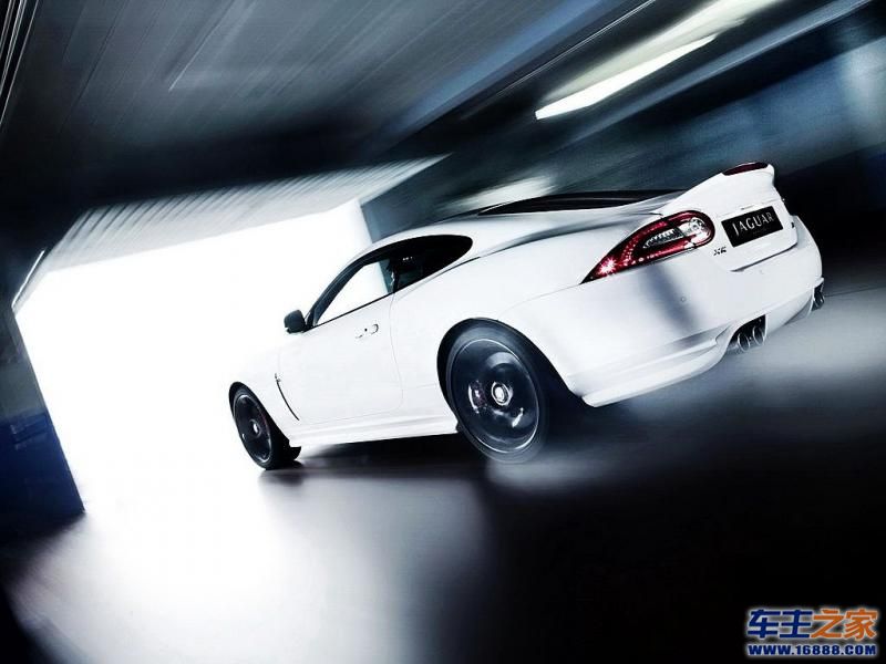  XKR