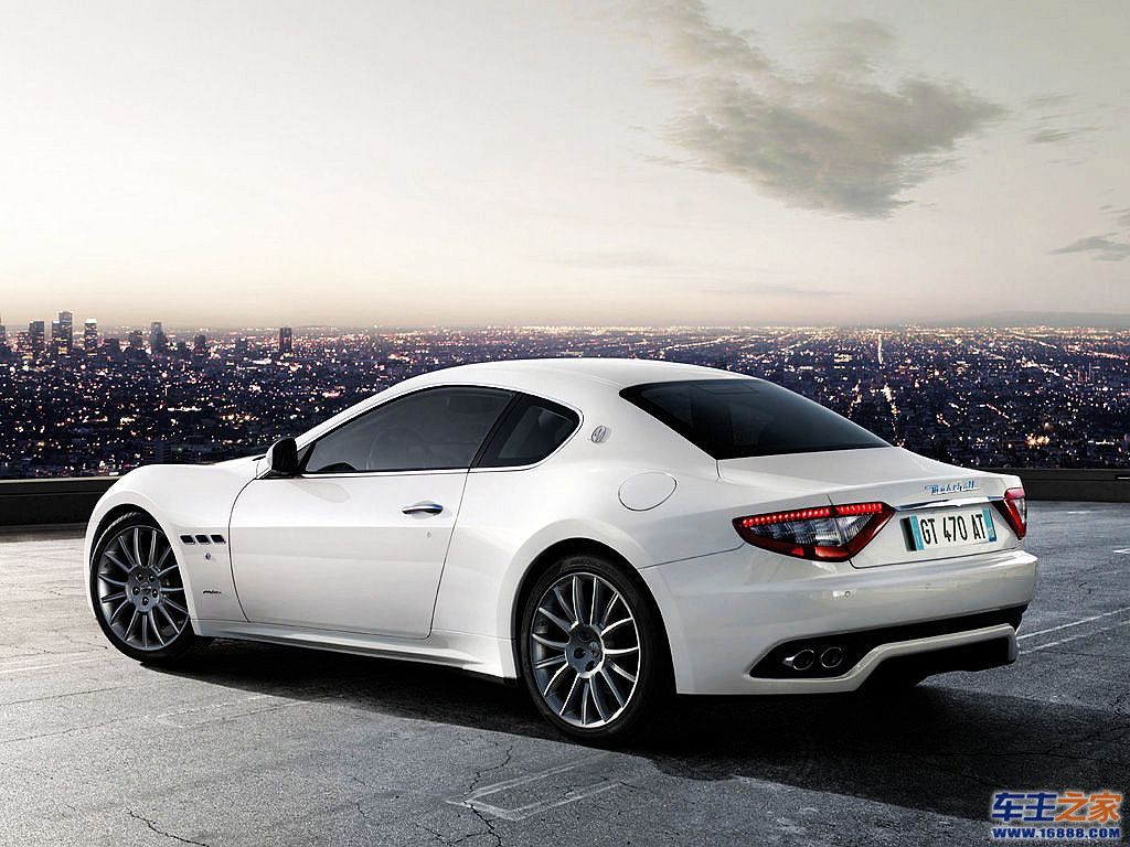 汽车图库 玛莎拉蒂 玛莎拉蒂 ghibli(1/29) 外观 白色granturismo