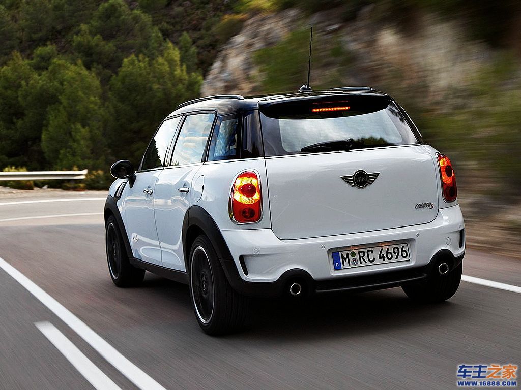 白色mini countryman