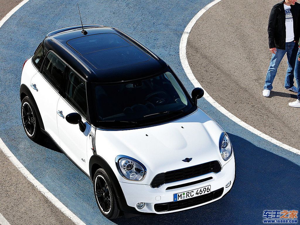 MINI COUNTRYMAN白色 MINI Countryman