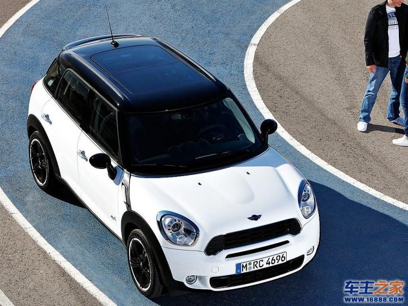 MINI COUNTRYMAN白色 MINI Countryman
