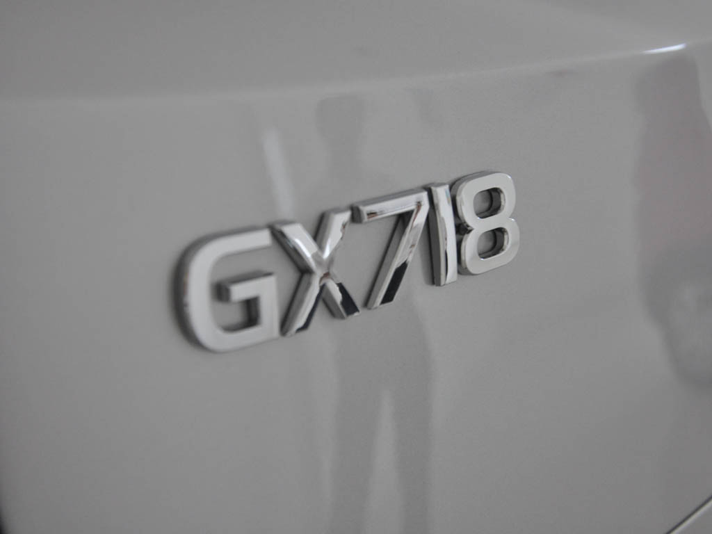 吉利GX7标识