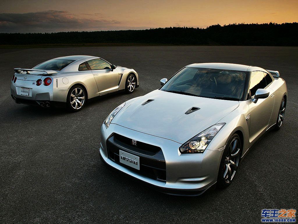 日产GT-R 日产GT-R