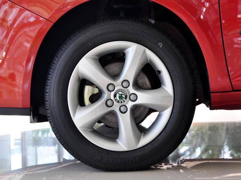 晶锐红色晶锐 09款 1.6L 自动晶灵版轮胎